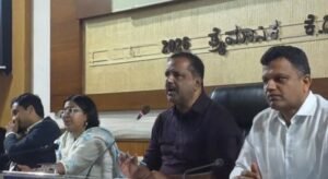 ಮಂಗಳೂರು: ಕೆಡಿಪಿ ಸಭೆಗೆ ಪೊಲೀಸ್ ಕಮಿಷನರ್ ಸುಧೀರ್ ಕುಮಾರ್ ರೆಡ್ಡಿ ಗೈರು- ಸಚಿವ ಯು.ಟಿ. ಖಾದರ್ ತೀವ್ರ ಅಸಮಾಧಾನ